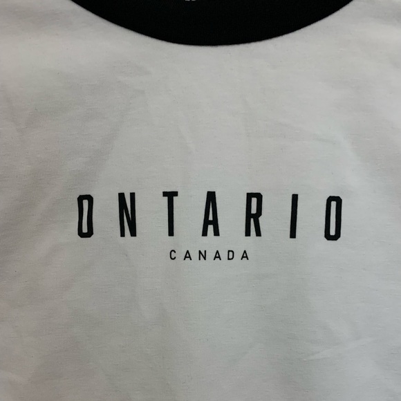 H&M Cropped Ontario Ringer Tee - Picture 2 of 7
